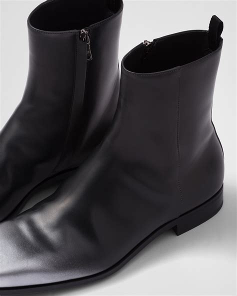 Prada Bottines En Cuir Brossé 